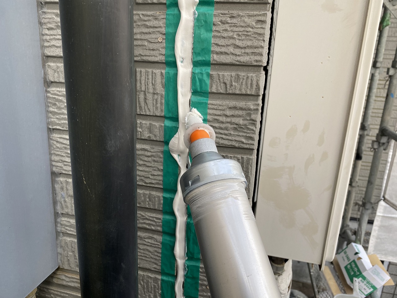 目地のコーキング打ち替え